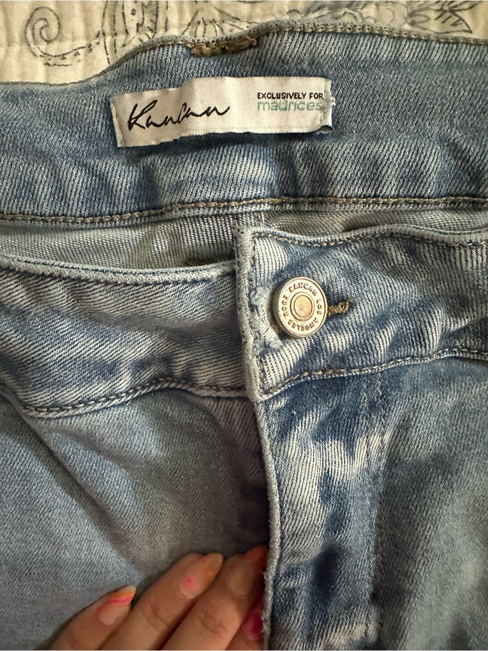 KanCan by Maurice’s Light Wash Denim Ankle Cropped